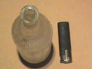 Старинная бутылка . Парфюмерный флакон - Чепелевецкий съ сыновьями.