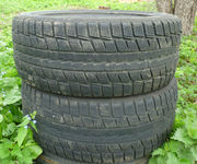 Dunlop Studless  Graspic Ds2 215/55/16