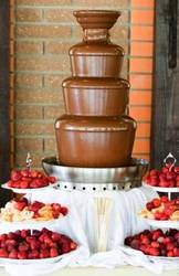 Шоколадный фонтан на Свадьбу