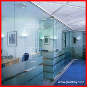 Стеклянные двери, перегородки. Производитель - Гласстрой ООО