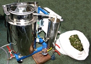 Альфа-Эфир оборудование для получения эфирного масла из отходов лесопи