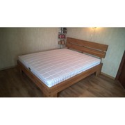 Продам 2х спальную кровать из дуба.