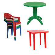 Пластиковые квадратные столы,  стулья