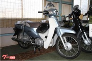 Мотоцикл дорожный Honda Super Cub рама AA09 скутерета задний багажник